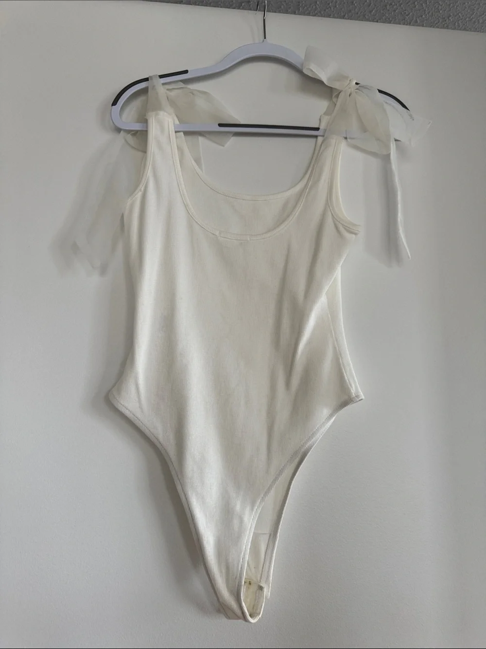 Adorable White Tie Bodysuit Size S